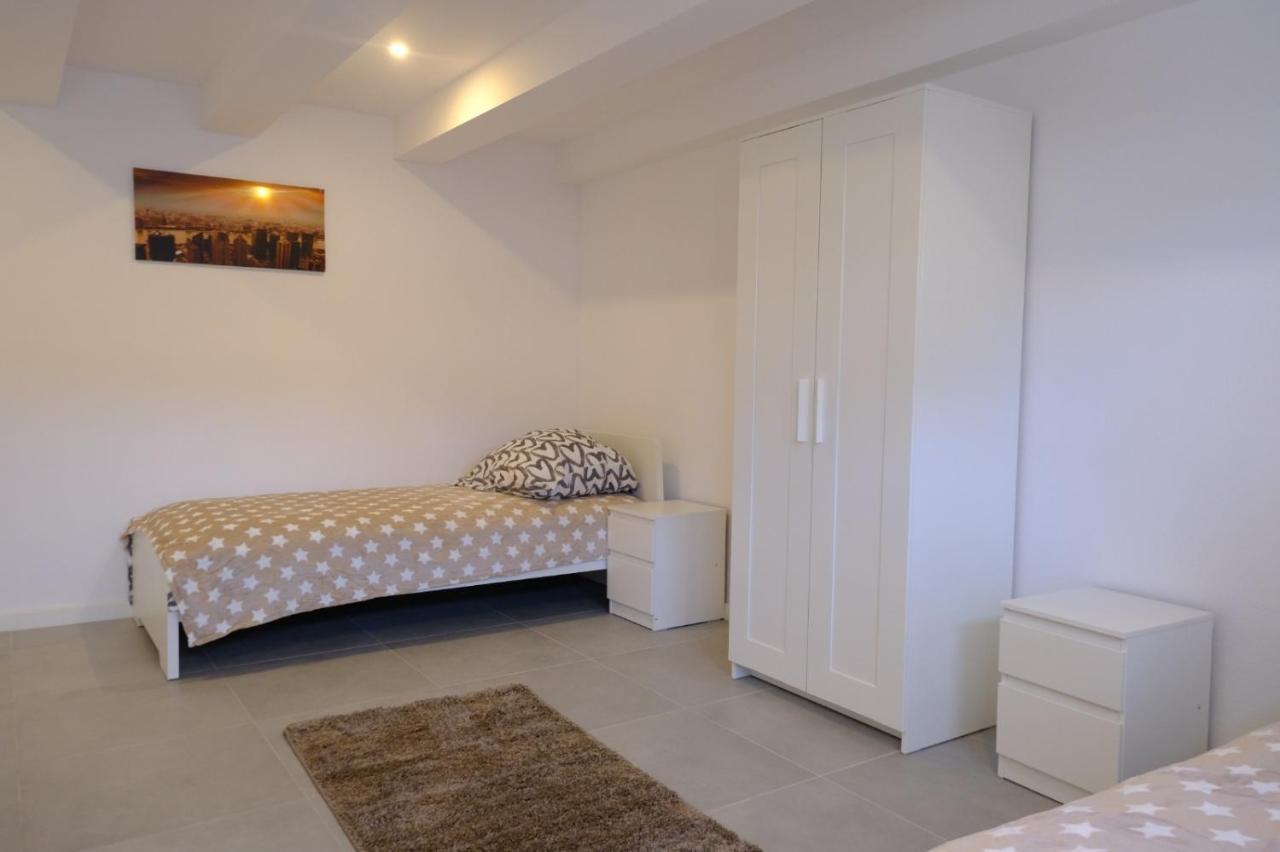 2 Zimmer Monteurswohnung Mit Kuche Und Bad Osnabrueck Luaran gambar